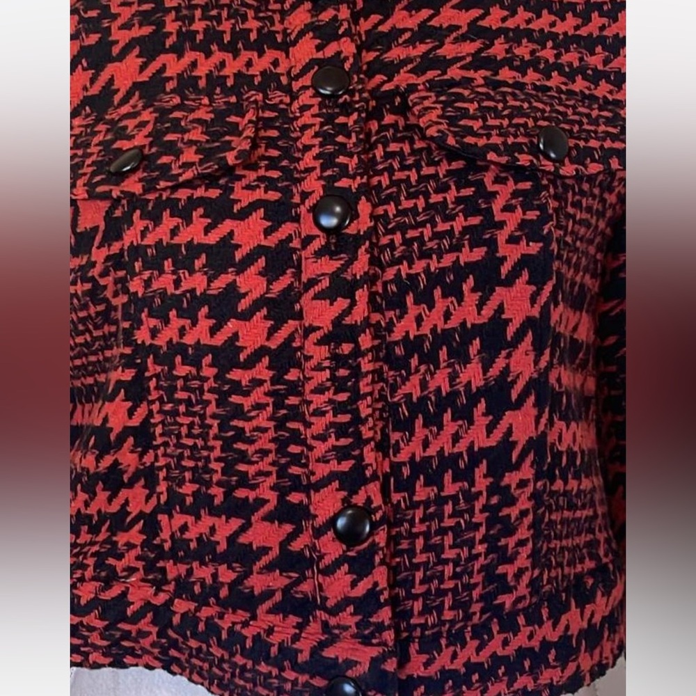 NWT-Windsor So Chic Houndstooth
Cropped Jacket | Fall Wear | Bold Layers - Picture 4 of 6